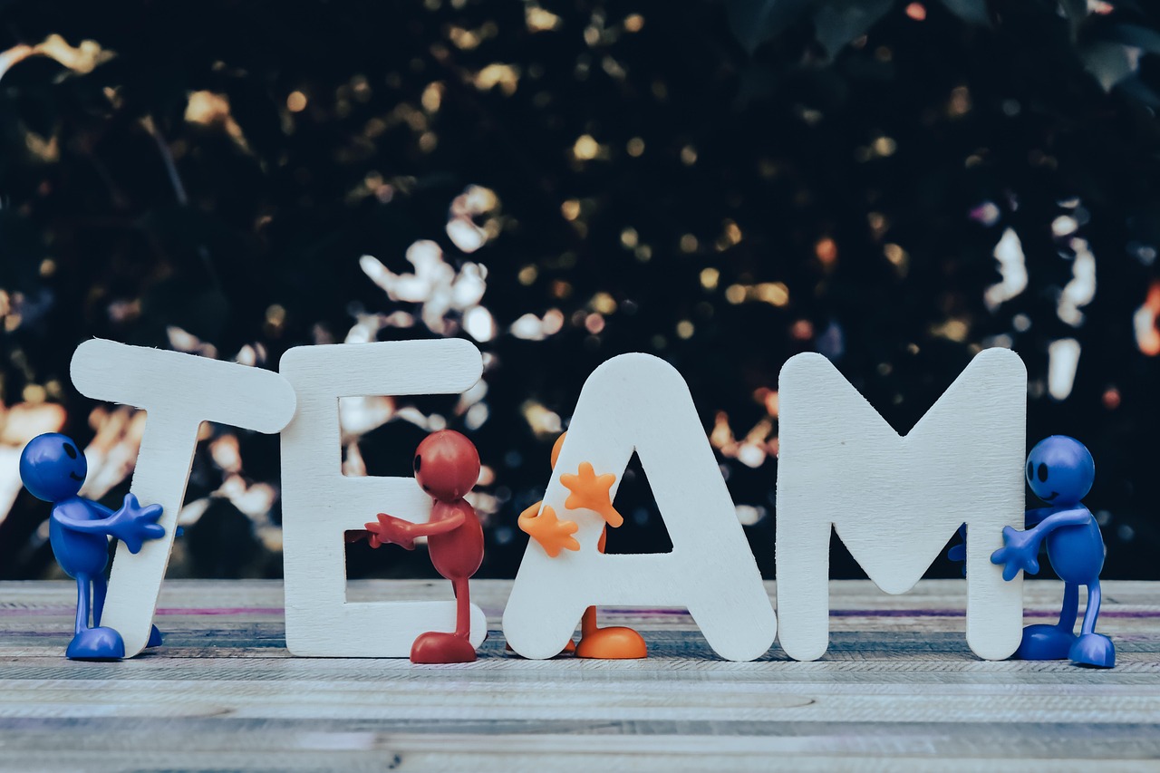 Boostez la cohésion de votre équipe avec ces 10 idées de team building insolites à Paris
