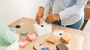Pourquoi les étiquettes RFID révolutionnent le secteur cosmétique ?